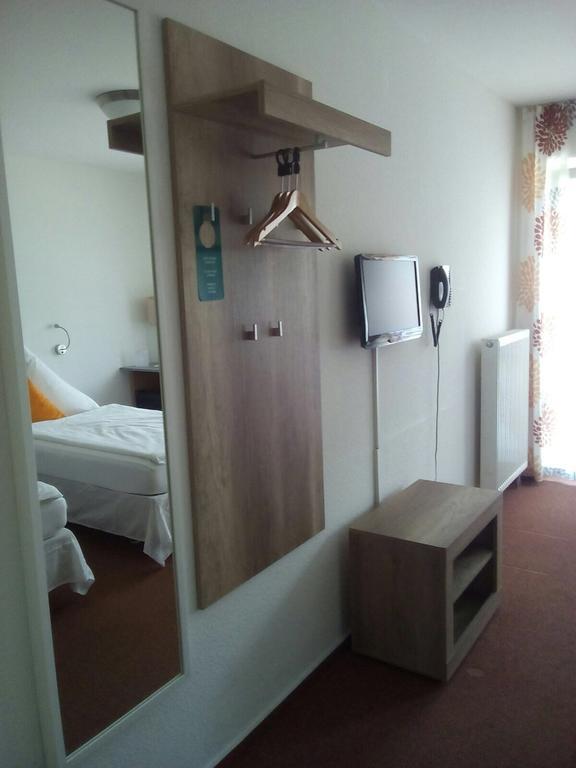 Hotel Astra Раштатт Экстерьер фото